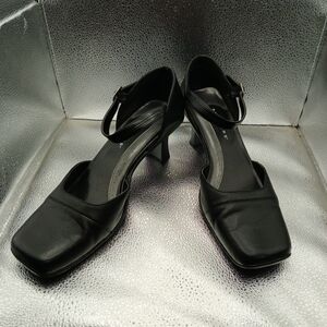 Partners Vintage Black Heels Women's Size 10